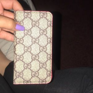 I phone 7 Gucci folding case